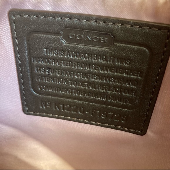 SOLD! Coach Park Park leather carryall expandable tote (F19728) - Picture 5 of 13